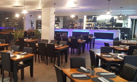 NINE 50 Restaurant & Bar - Tourism Caloundra 7