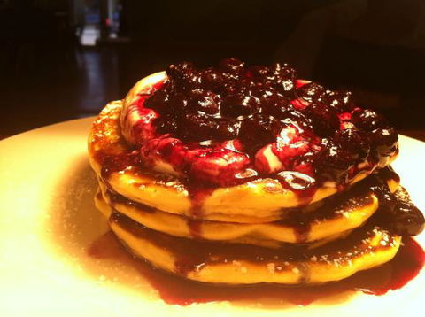 Hunter Cafe - Tourism Caloundra 0