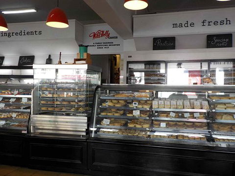 Wild Holly Cakes - Tourism Caloundra 0