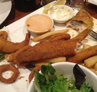 Old England Hotel - Tourism Caloundra