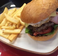 Drouin PizzaBurger Lounge - Tourism Caloundra