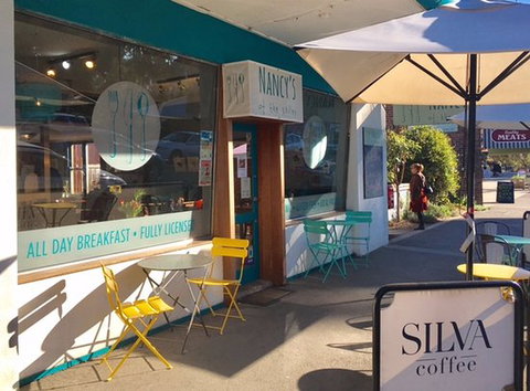 Nancy's Of The Valley - Tourism Caloundra 0