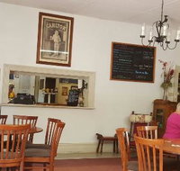 Donald Hotel - Tourism Caloundra