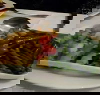 Chez Maurice  Linda - Tourism Caloundra