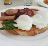 Hughzies Lakeside Brasserie - Tourism Caloundra