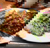 Lifeboat Seafood - Tourism Caloundra