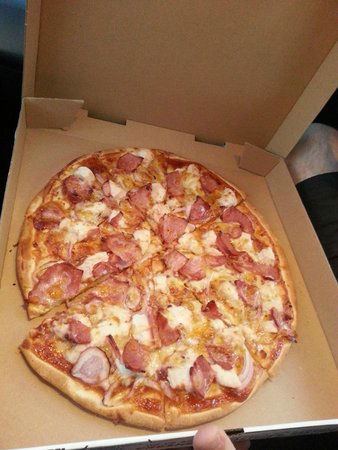 Hero's Pizza - Tourism Caloundra 0