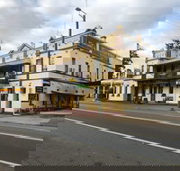 Horse and Jockey Hotel - Tourism Caloundra