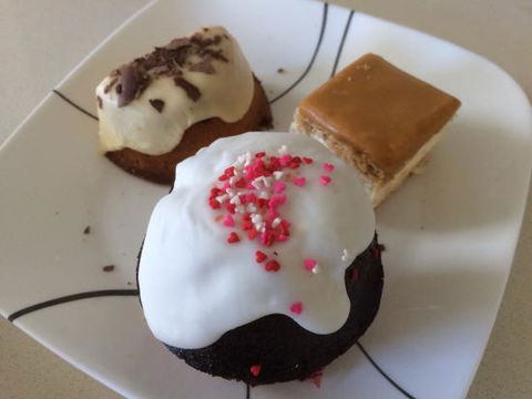 Bayz Patisserie - Tourism Caloundra 0