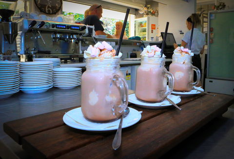 Arkarra Gardens Cafe And Restaurant - Tourism Caloundra 0