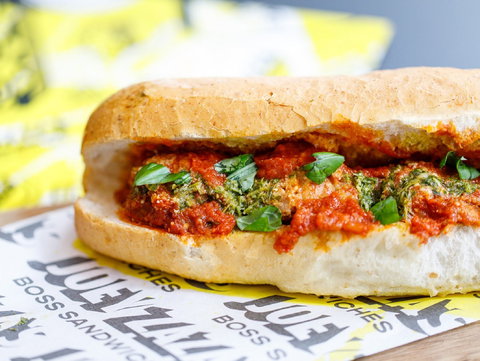 Joey Zaza's - Tourism Caloundra 0