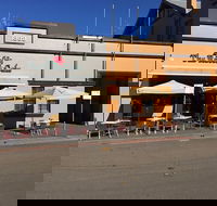 The Roses Cafe - Tourism Caloundra
