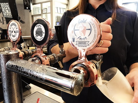 Alpine Hotel Bright - Tourism Caloundra 1