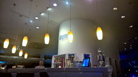 6 Degrees Bar & Lounge - Tourism Caloundra 0