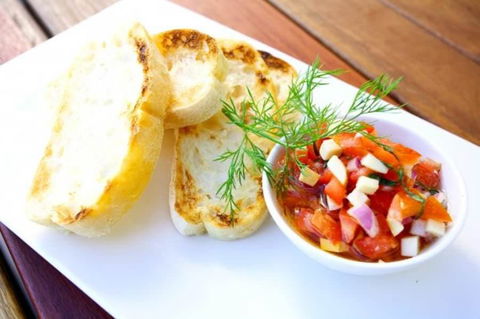 Benowa Tavern - Benowa - Tourism Caloundra 0
