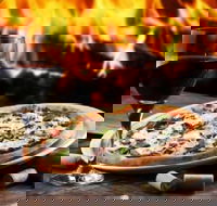 Winmalee Pizza - Tourism Caloundra