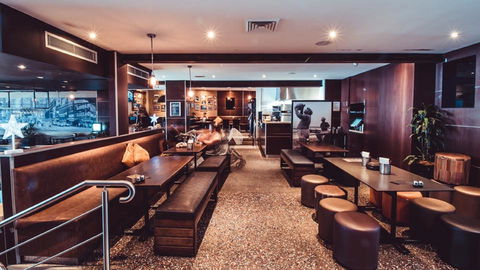 Barenz - Tourism Caloundra 0