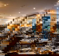Deco Wine Bar and Restaurant - Tourism Caloundra