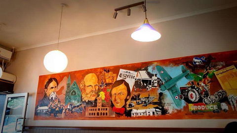 Hot Goss Cafe - Tourism Caloundra 0