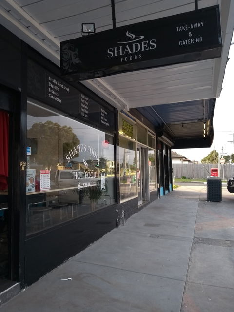 Shades Foods - Tourism Caloundra 0