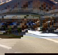 South Beach Hotel - Tourism Caloundra