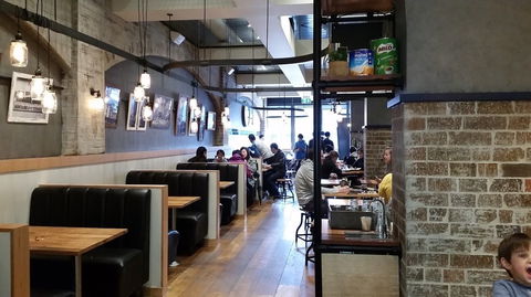 Ribs & Burgers - Hawthorn - Tourism Caloundra 0