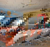 Golden Ponds Bar Restaurant  Function Centre - Tourism Caloundra