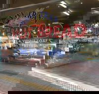 Sunny Tran Hot Bread - Tourism Caloundra
