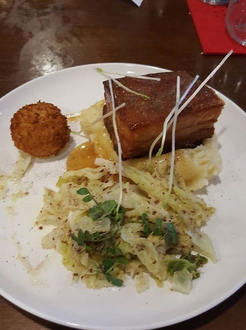 Acorn Bar & Restaurant - Tourism Caloundra 0