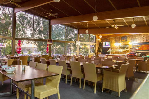 Cafe Mannum - Mannum Motel Complex - Tourism Caloundra 1