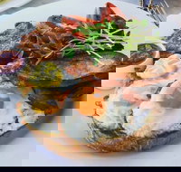 Monty's Place - Tourism Caloundra