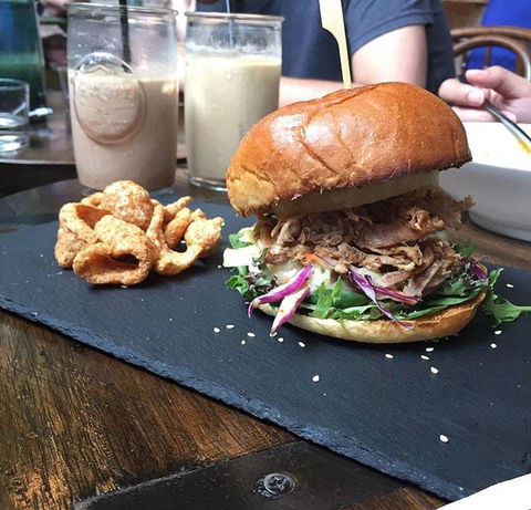 The Eclipse Cafe & Dining - Tourism Caloundra 0