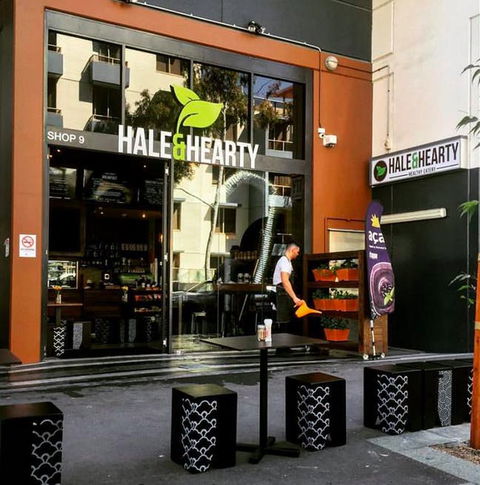 Hale & Hearty - Tourism Caloundra 0