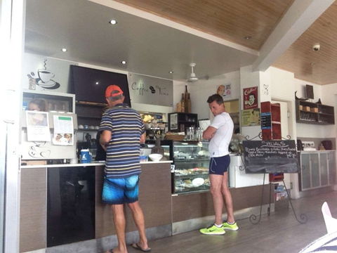 One On La Balsa Cafe - Tourism Caloundra 0