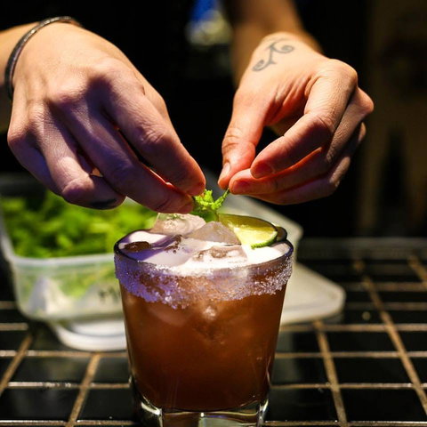 Paulie's Corner - Tourism Caloundra 0