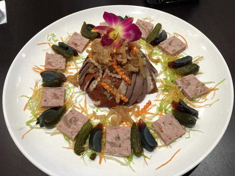 Vinh Thuan Restaurant - Tourism Caloundra 0