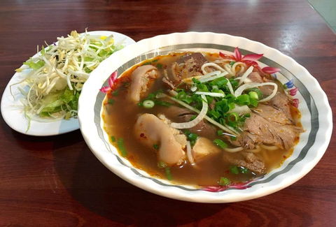 Dong Ba - Cabramatta - Tourism Caloundra 0