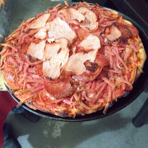Hot Pizza House - Tourism Caloundra 0