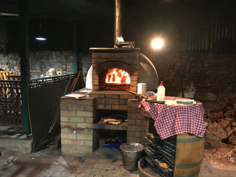 Morpeth Woodfire Pizza And Indian Delicacies - Tourism Caloundra 2