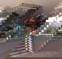 The Lounge - Neutral Bay - Tourism Caloundra