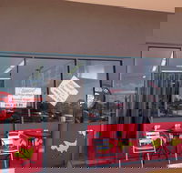 Red Rocks Charcoal Chickens - Tourism Caloundra