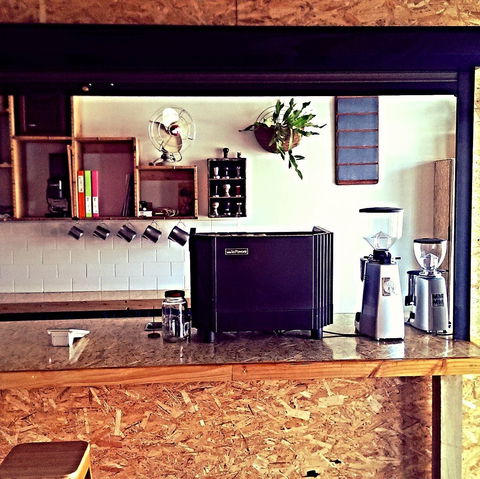 The Carlton Wine Room - Tourism Caloundra 0