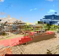 Archies Couch - Tourism Caloundra