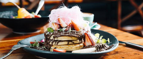 Piatella Cafe Bar - Tourism Caloundra 0