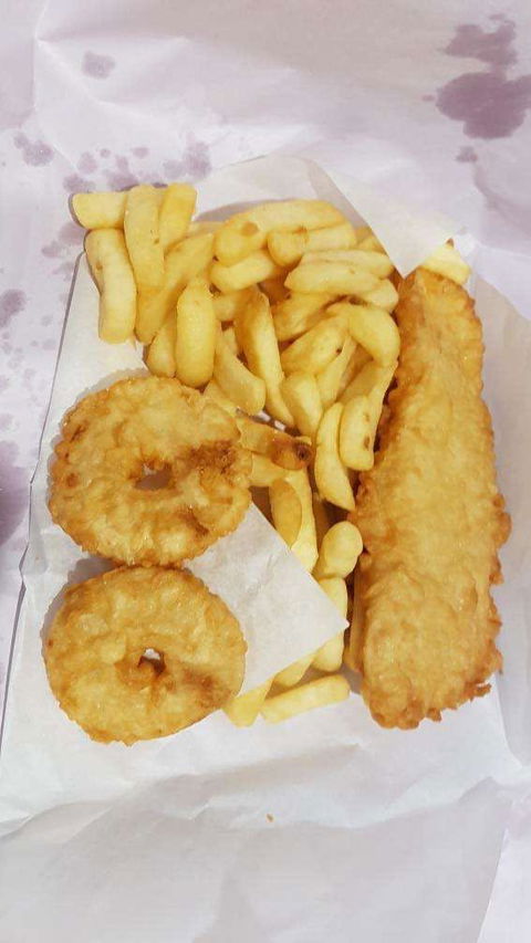 Caversham Fish & Chips - Tourism Caloundra 0