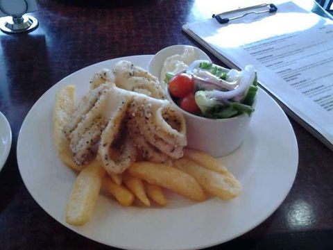 Clubhouse Bistro @ McCracken Country Club - Tourism Caloundra 0