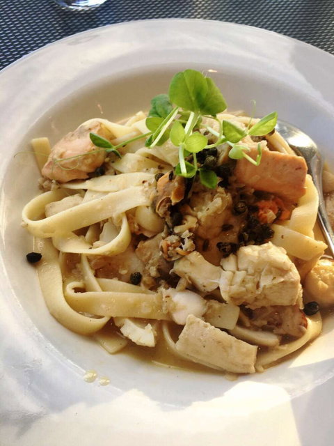 The Edge Restaurant - Tourism Caloundra 0