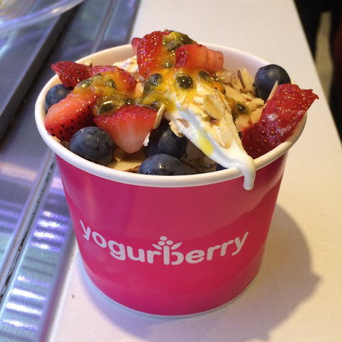 Yogurberry - Castle Hill - Tourism Caloundra 0