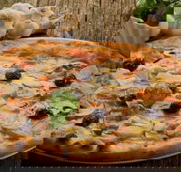 Alex's Pizza - Tourism Caloundra