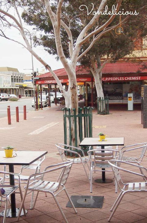 Charlotte's At The Grand - Tourism Caloundra 0